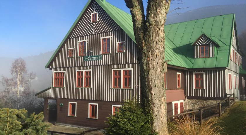 Špindlerŭv Mlýn Pension Lucerna מראה חיצוני תמונה