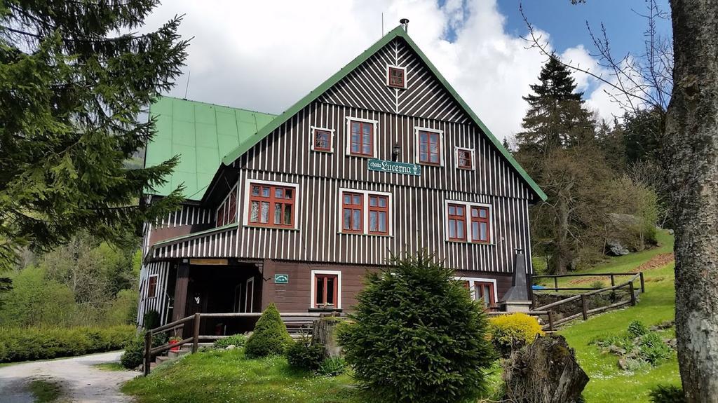 Špindlerŭv Mlýn Pension Lucerna מראה חיצוני תמונה